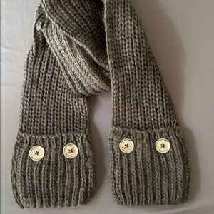 Michael Kors Chunky Knitted Pocket Scarf, Grey